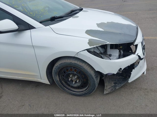 12565225 :رقم المزاد ، 5NPD74LFXJH284651 vin ، 2018 Hyundai Elantra Le مزاد بيع
