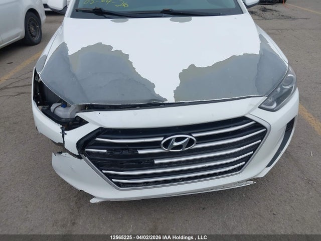 12565225 :رقم المزاد ، 5NPD74LFXJH284651 vin ، 2018 Hyundai Elantra Le مزاد بيع