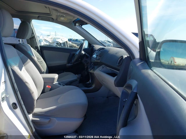 12565227 :رقم المزاد ، 2T3BF4DV2CW260954 vin ، 2012 Toyota Rav4 مزاد بيع