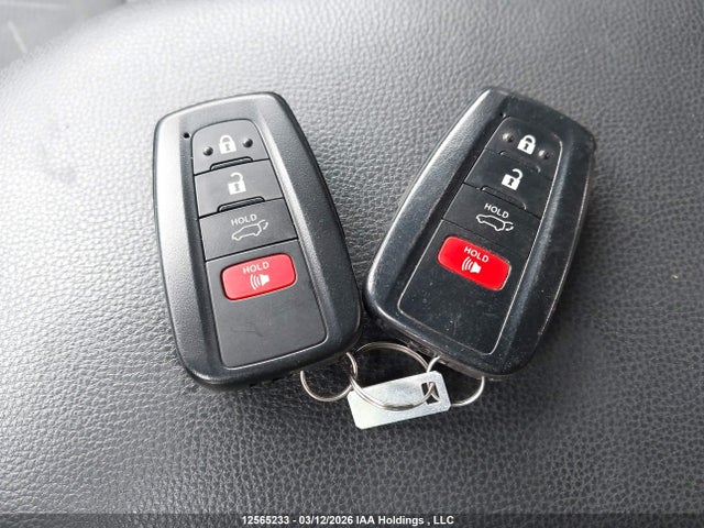 2T3RWRFV1PW171732 Toyota Rav4 Xle/woodland Edition