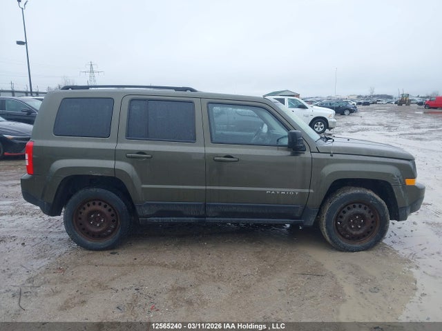 12565240 :رقم المزاد ، 1C4NJRAB1FD383097 vin ، 2015 Jeep Patriot Sport/north مزاد بيع