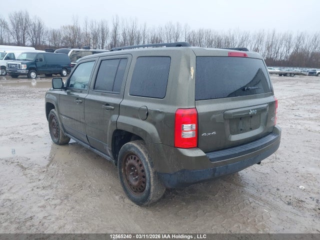 12565240 :رقم المزاد ، 1C4NJRAB1FD383097 vin ، 2015 Jeep Patriot Sport/north مزاد بيع