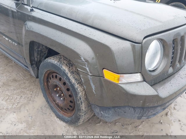 12565240 :رقم المزاد ، 1C4NJRAB1FD383097 vin ، 2015 Jeep Patriot Sport/north مزاد بيع
