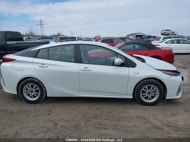 Toyota Prius Prime Upgrade 2022 JTDKAMFP6N3218211 Image 12