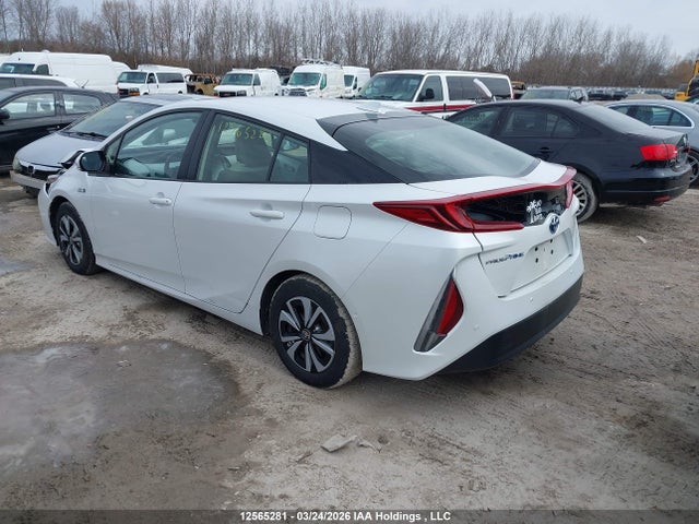 Toyota Prius Prime Upgrade 2022 JTDKAMFP6N3218211 Image 3