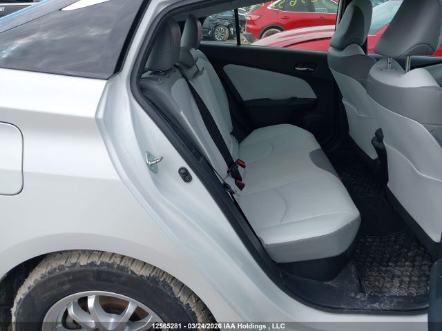 Toyota Prius Prime Upgrade 2022 JTDKAMFP6N3218211 Image 8