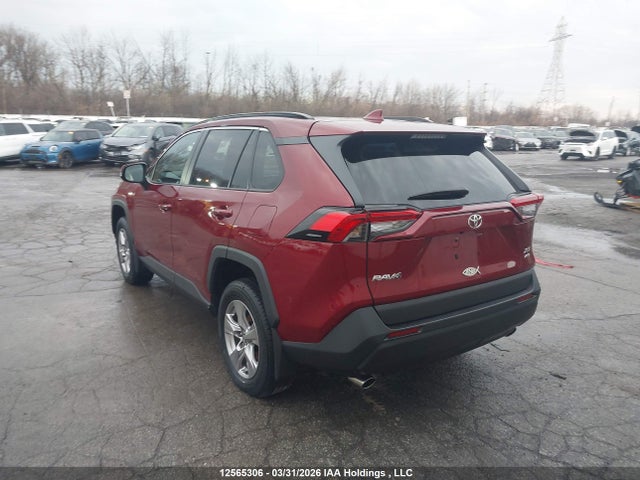 2022 Toyota Rav4 Xle/xle Premium მანქანა იყიდება აუქციონზე, vin: 2T3R1RFV3NW301330, აუქციონის ნომერი: 12565306