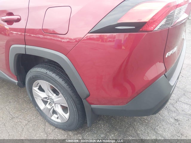 2022 Toyota Rav4 Xle/xle Premium მანქანა იყიდება აუქციონზე, vin: 2T3R1RFV3NW301330, აუქციონის ნომერი: 12565306