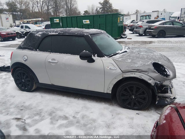 WMWWG9C56J3C82775 Mini Cooper Convertible S