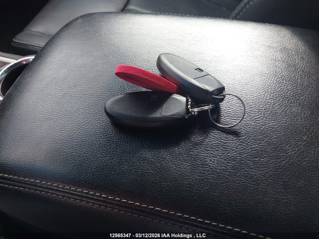12565347 :رقم المزاد ، 5N1CR2MM8EC633391 vin ، 2014 Nissan Pathfinder Hybrid/sv/sl/platinum مزاد بيع