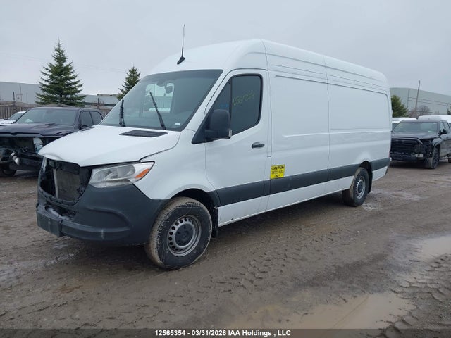 W1Y4KCHY9RP692590 Mercedes-Benz Sprinter 2500