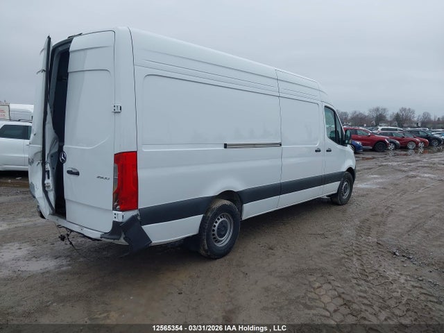 W1Y4KCHY9RP692590 Mercedes-Benz Sprinter 2500