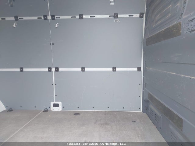 W1Y4KCHY9RP692590 Mercedes-Benz Sprinter 2500
