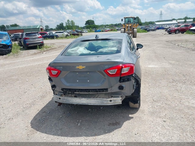Продаж на аукціоні авто 2018 Chevrolet Cruze Lt Auto, vin: 1G1BE5SM0J7212261, номер лоту: 12565364