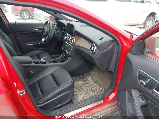 WDCTG4GB9JJ484621 Mercedes-Benz Gla 250 4matic