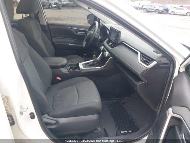 2020 Toyota Rav4 Xle/xle Premium მანქანა იყიდება აუქციონზე, vin: 2T3R1RFV8LC138804, აუქციონის ნომერი: 12565376