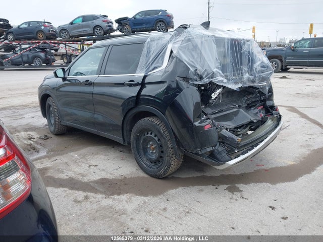 JA4J4UA80NZ613995 Mitsubishi Outlander