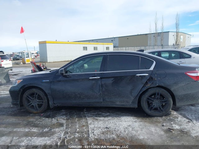 2017 Honda Accord Hybrid მანქანა იყიდება აუქციონზე, vin: JHMCR6F31HC800256, აუქციონის ნომერი: 12565380