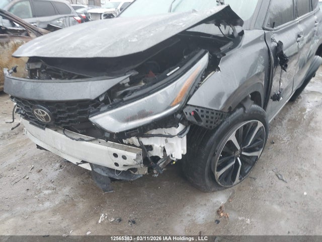 5TDLZRBH9NS164636 Toyota Highlander Xse