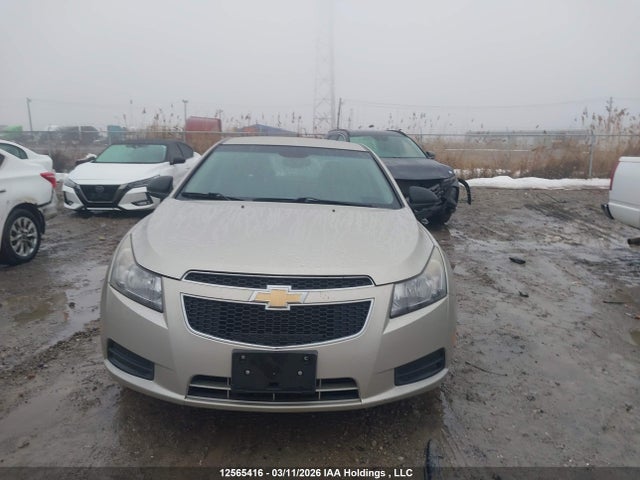 12565416 :رقم المزاد ، 1G1PL5SH0D7216913 vin ، 2013 Chevrolet Cruze Ls مزاد بيع