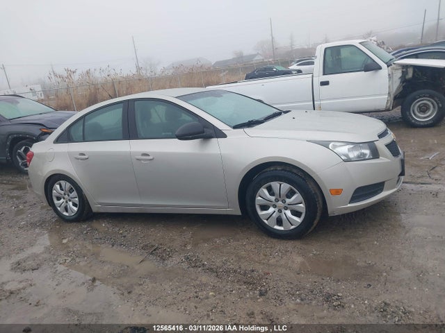 12565416 :رقم المزاد ، 1G1PL5SH0D7216913 vin ، 2013 Chevrolet Cruze Ls مزاد بيع