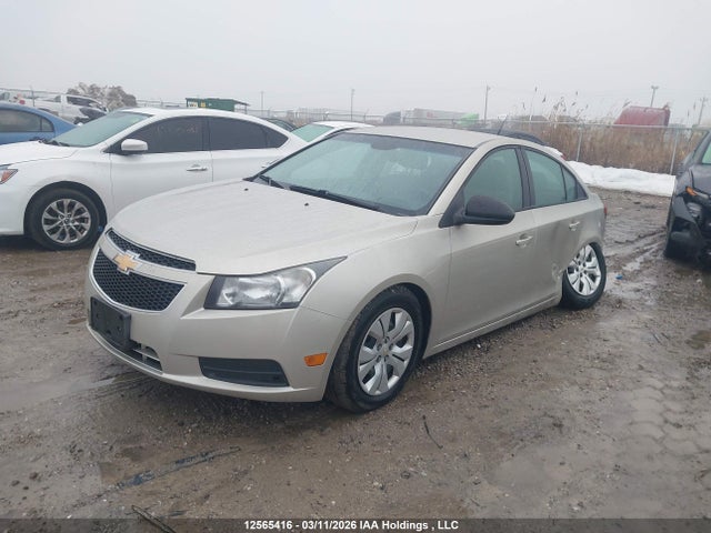 12565416 :رقم المزاد ، 1G1PL5SH0D7216913 vin ، 2013 Chevrolet Cruze Ls مزاد بيع
