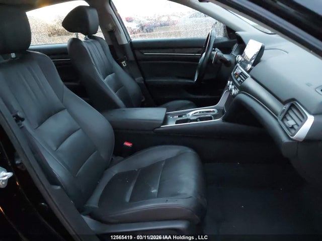 1HGCV3F98NA800425 Honda Accord Touring Hybrid