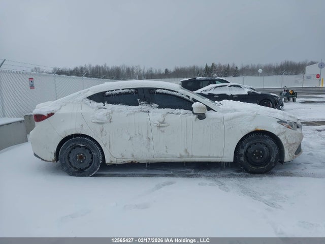 JM1BM1W37E1129844 Mazda Mazda3 Gt-sky