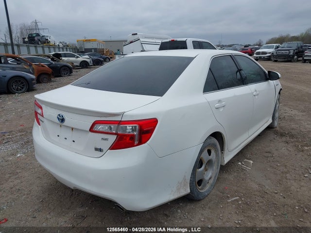 4T1BD1FK1EU125970 Toyota Camry Hybrid Se