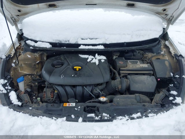 KMHD35LH1GU261983 Hyundai ELANTRA GT