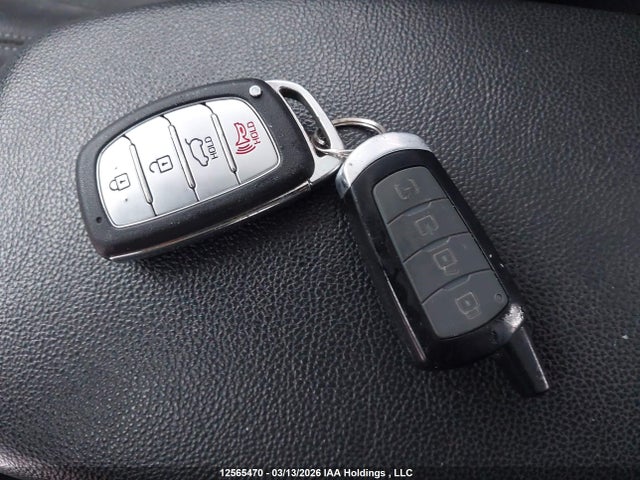 KMHD35LH1GU261983 Hyundai ELANTRA GT