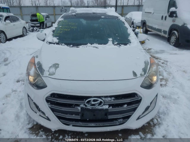 KMHD35LH1GU261983 Hyundai ELANTRA GT