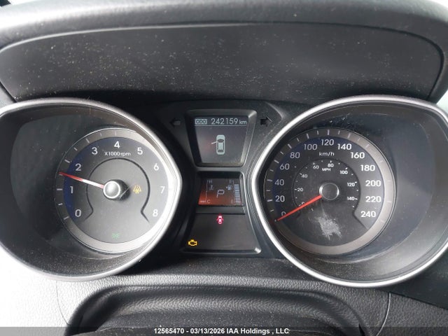 KMHD35LH1GU261983 Hyundai ELANTRA GT