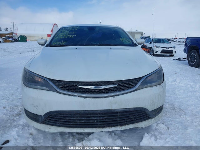 Продажа на аукционе авто 2015 Chrysler 200, vin: 1C3CCCFB6FN667055, номер лота: 12565509