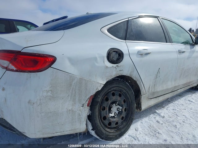 Продажа на аукционе авто 2015 Chrysler 200, vin: 1C3CCCFB6FN667055, номер лота: 12565509