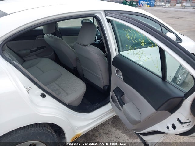 Продажа на аукционе авто 2015 Honda Civic Lx, vin: 2HGFB2F45FH016842, номер лота: 12565516