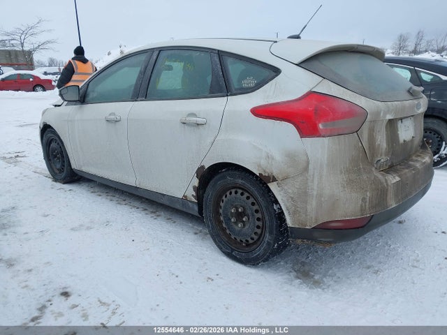 12554646 :رقم المزاد ، 1FADP3K28FL303232 vin ، 2015 Ford Focus Se مزاد بيع