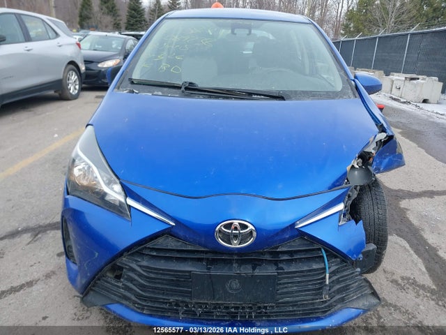 VNKKTUD35JA089238 Toyota YARIS LE