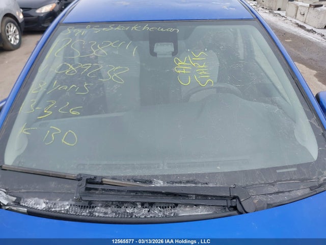 VNKKTUD35JA089238 Toyota YARIS LE