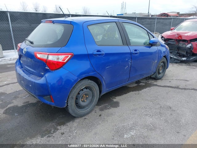 VNKKTUD35JA089238 Toyota YARIS LE