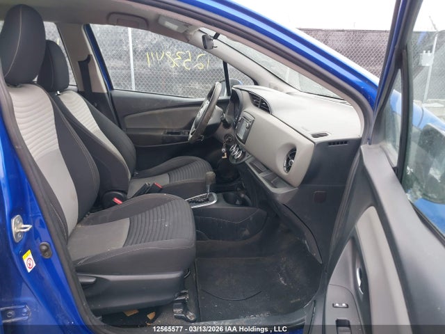 VNKKTUD35JA089238 Toyota YARIS LE