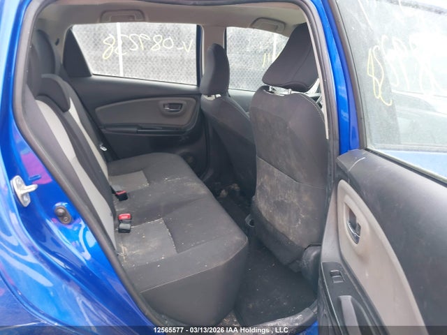 VNKKTUD35JA089238 Toyota YARIS LE
