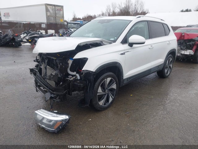 3VVUX7B2XRM091570 Volkswagen TAOS SE