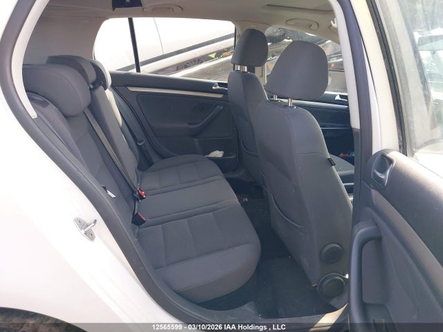 12565599 :رقم المزاد ، WVWDA71K59W142586 vin ، 2009 Volkswagen Rabbit 5-door Comfortline/5-door Trendline مزاد بيع