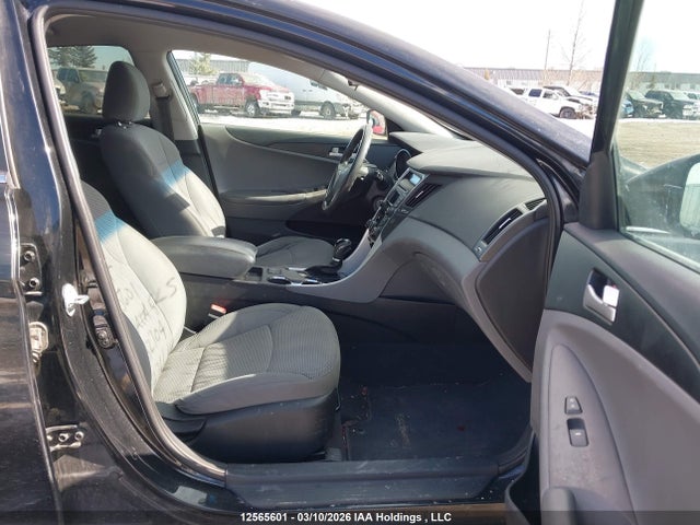 12565601 :رقم المزاد ، 5NPEB4AC1EH932704 vin ، 2014 Hyundai Sonata Gls مزاد بيع