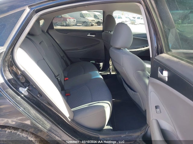 12565601 :رقم المزاد ، 5NPEB4AC1EH932704 vin ، 2014 Hyundai Sonata Gls مزاد بيع