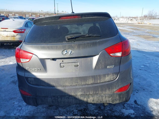 KM8JTCAF9FU052174 Hyundai Tucson Gl