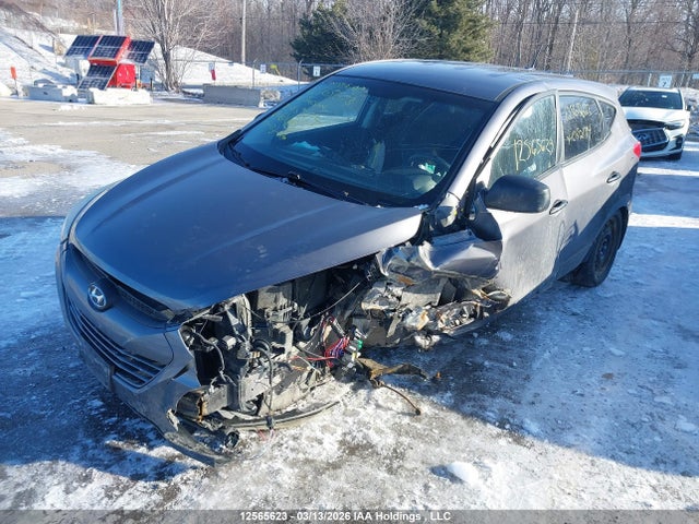 KM8JTCAF9FU052174 Hyundai Tucson Gl