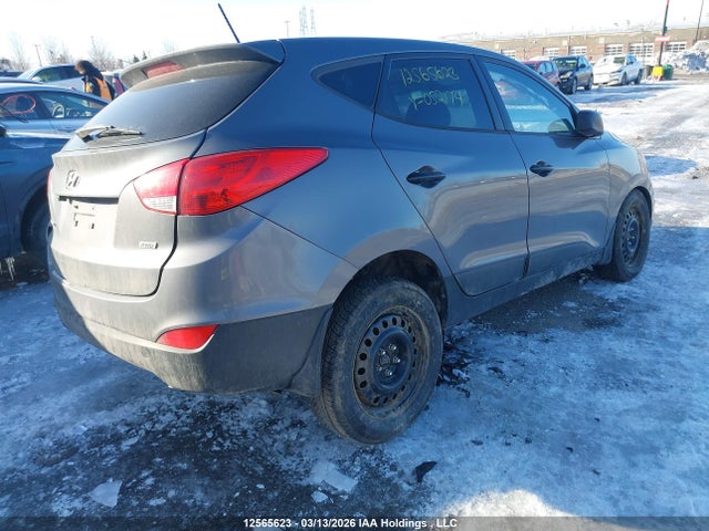 KM8JTCAF9FU052174 Hyundai Tucson Gl