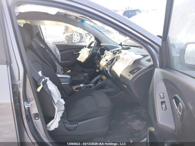 KM8JTCAF9FU052174 Hyundai Tucson Gl
